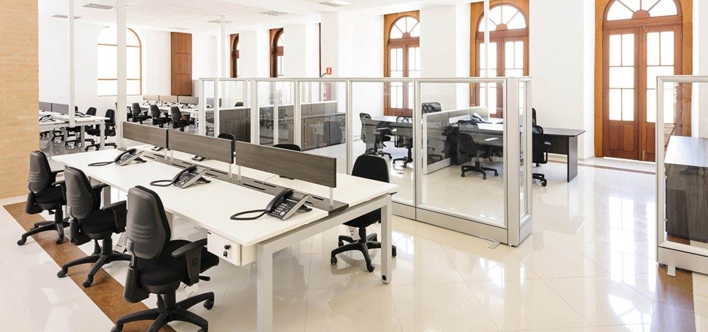 Voltada para os ambientes de trabalho, a arquitetura corporativa busca aliar estética e funcionalidade. Com isso, ganha cada vez mais adeptos.