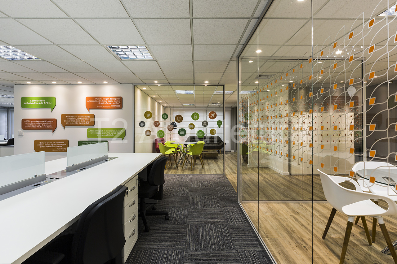 Além de refletir a imagem da empresa, usando suas cores, símbolos e expondo valores e objetivos, um projeto de arquitetura corporativa deve ser pensado para facilitar as rotinas de trabalho.
